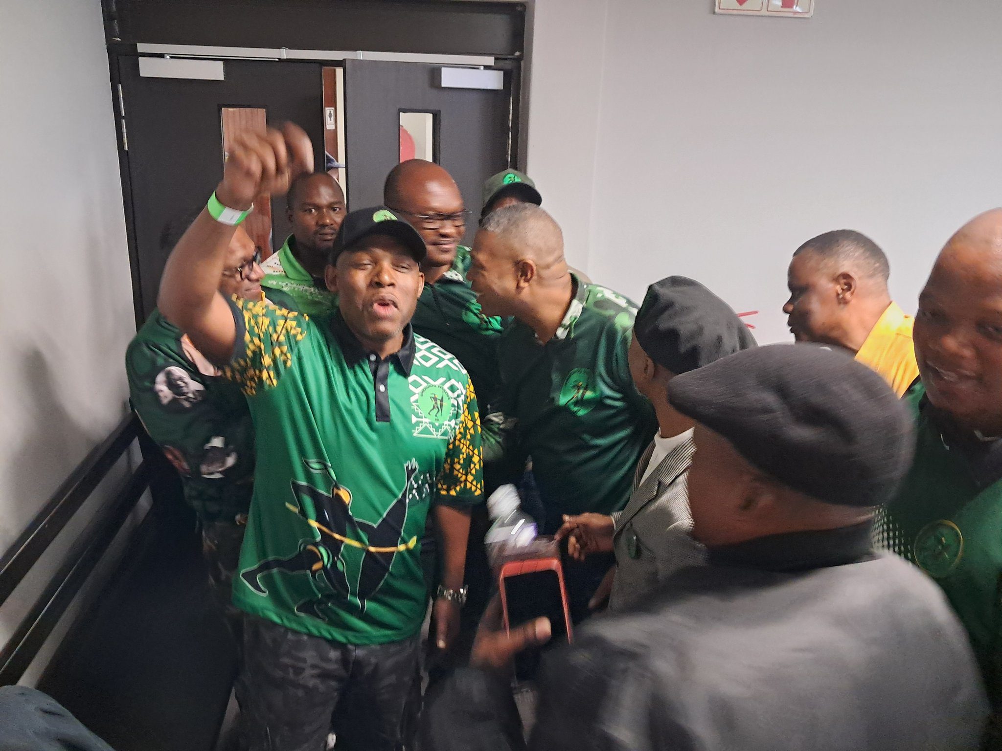 Iqembu I-MK Linqoba Enkantolo Ephakeme Ngokuphikisana ne-ANC Embangweni Wezimpawu Zokuhweba