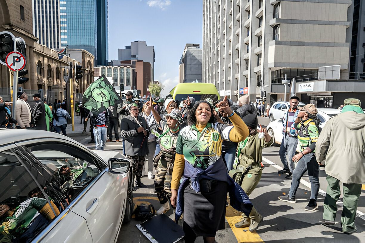 I-MK Party Ijoyina Umfelandawonye Wamaqembu Aphikisayo ePhalamende